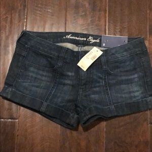 American Eagle denim shorts sz2 NWT